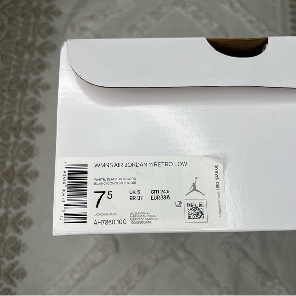 NEW Air Jordan 11 Retro Low ‘White Concord’ Shoes - Picture 7 of 7